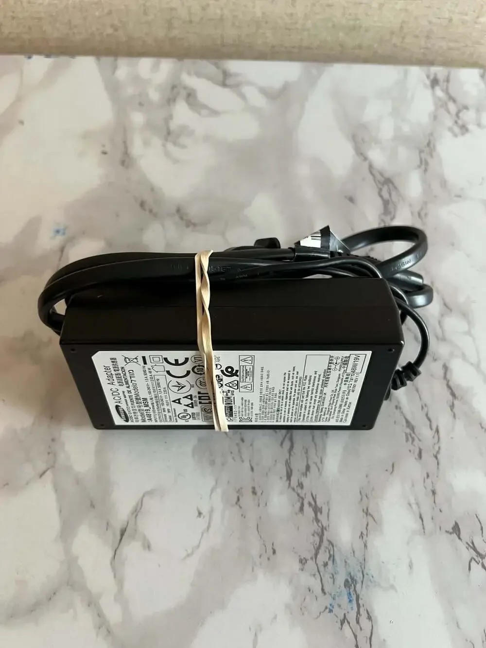 Samsung A4819_MSM 48W 19V AC/DC Power Adapter Charger